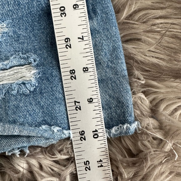 Forever 21 - distressed Button Fly - high rise Short Shorts! - Sz 27 -good cond - Picture 6 of 10